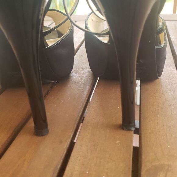 GUESS Pumps Heels  - Picture 5 of 10